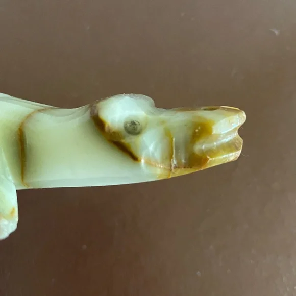 Marble curved crocodile vintage